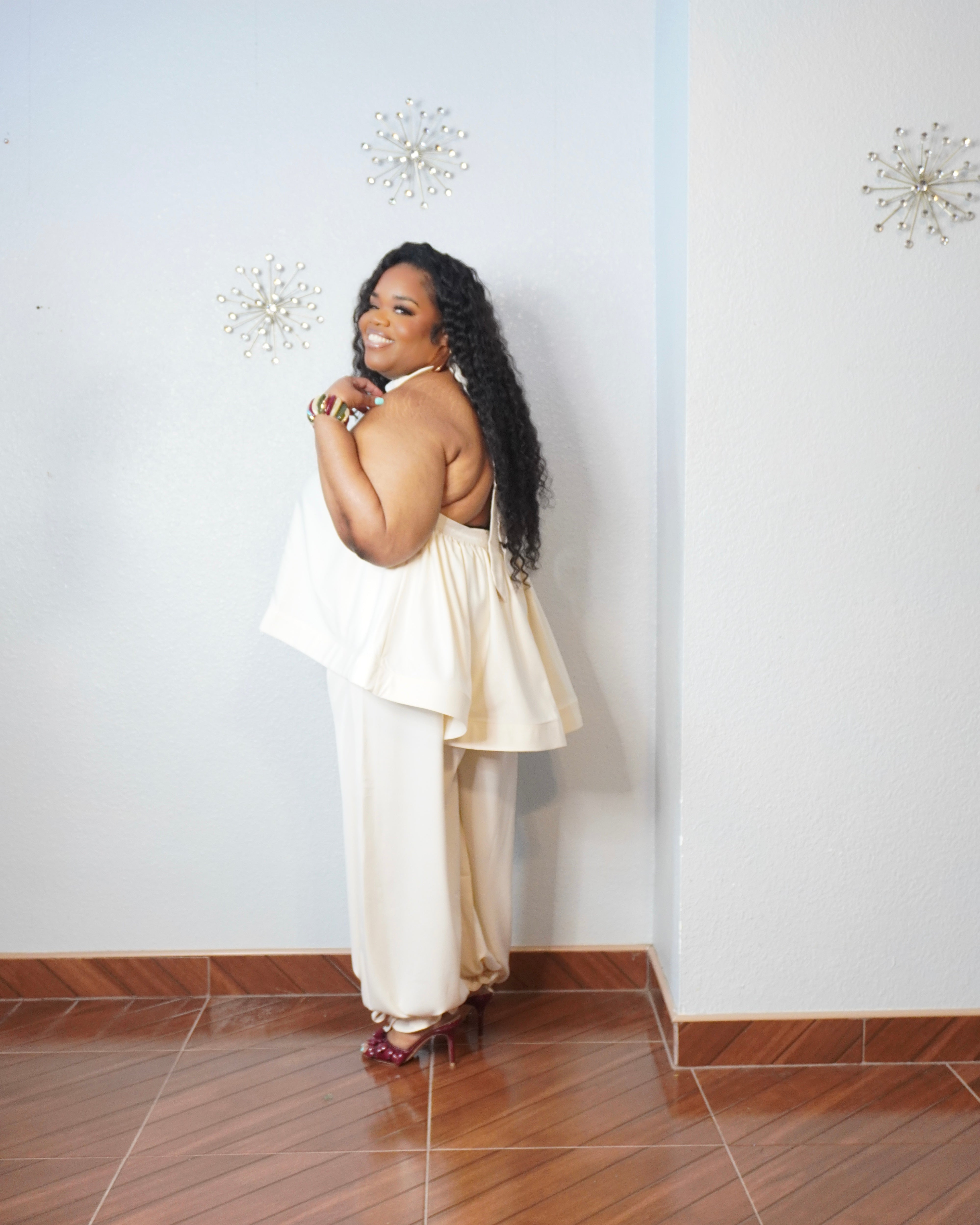 Plus size vacation outfit