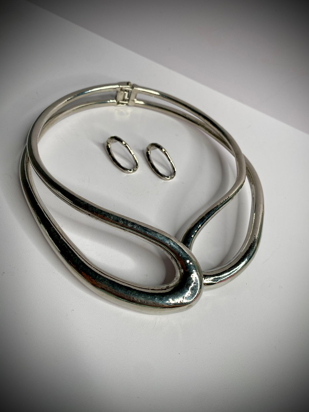 Silver Loop Choker